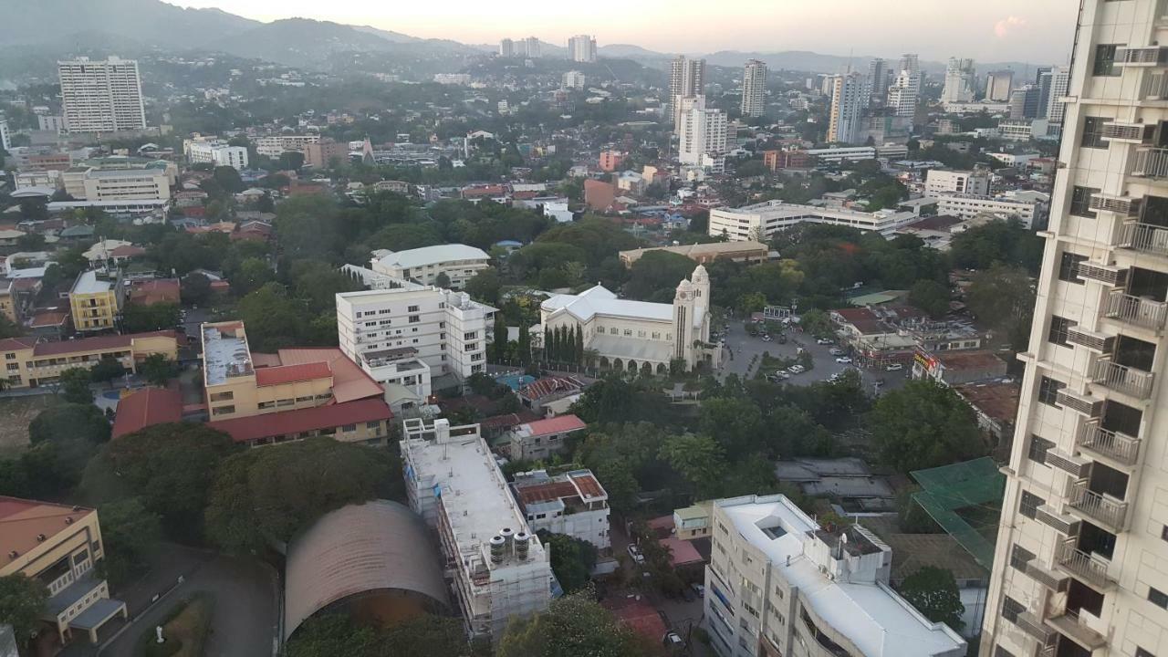 Khalil'S Horizons 101 Studio Type Condominium Cebu Stadt Exterior foto